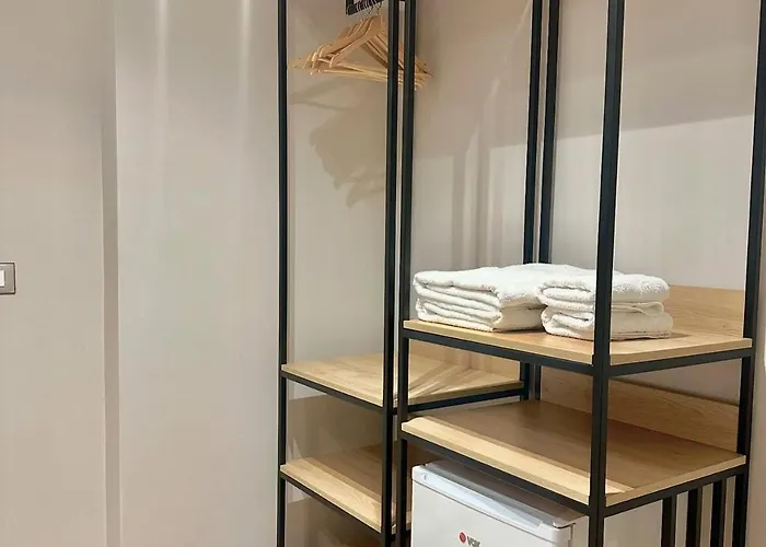 Blloku Luxurious * تيرانا